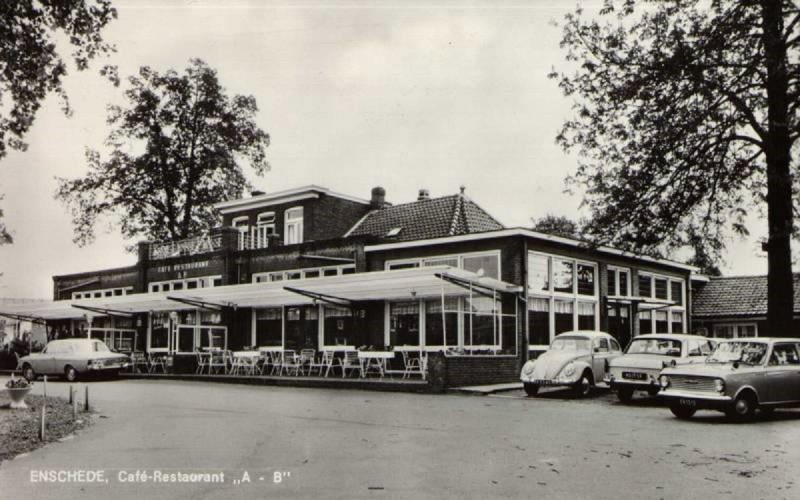 Gronausestraat 100 vroeger 300 Café-Restaurant A B.jpg