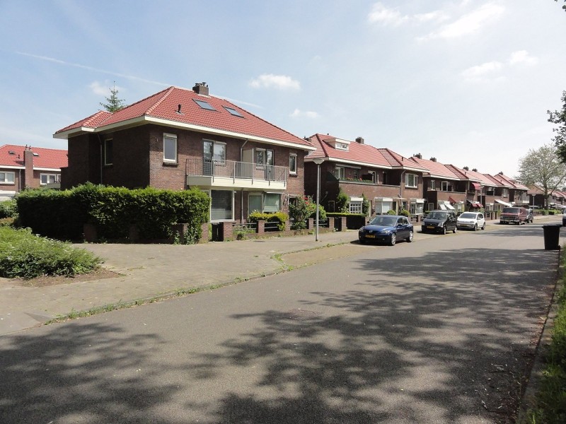 Gronausestraat 589-597 hoek Cronjéstraat.jpg