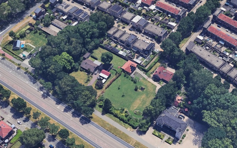 Gronausestraat 666 luchtfoto Google Earth 24-6-2023.jpg