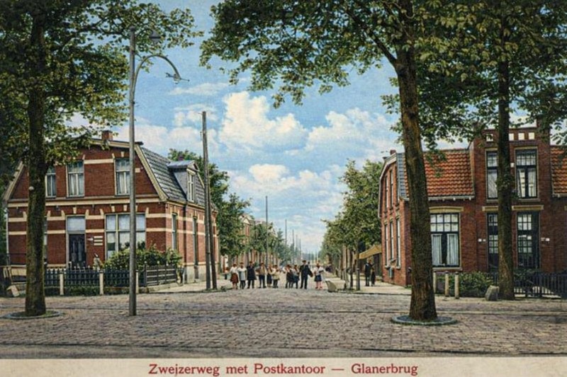 Rijksweg 45 hoek Schweizerweg ook wel Zweitzerweg later Gronausestraat 1210 hoek Dr. Stamstraat Glanerbrug postkantoor..jpg