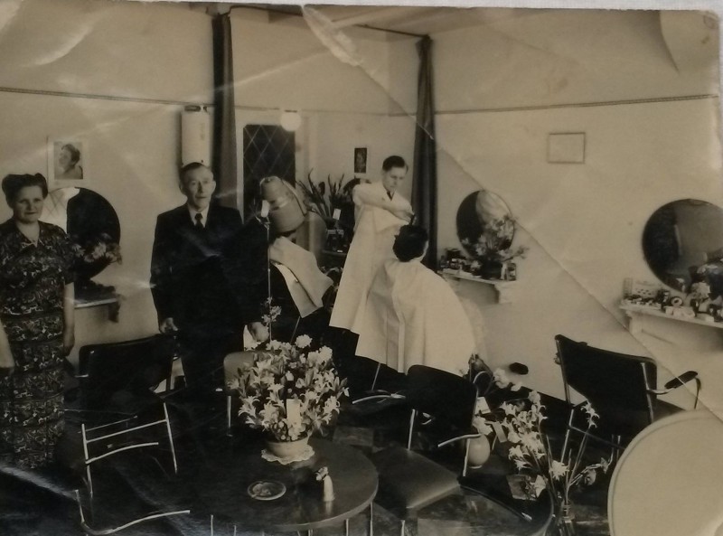 Rijksweg 62 Gronausestraat kapper Vennink.jpg