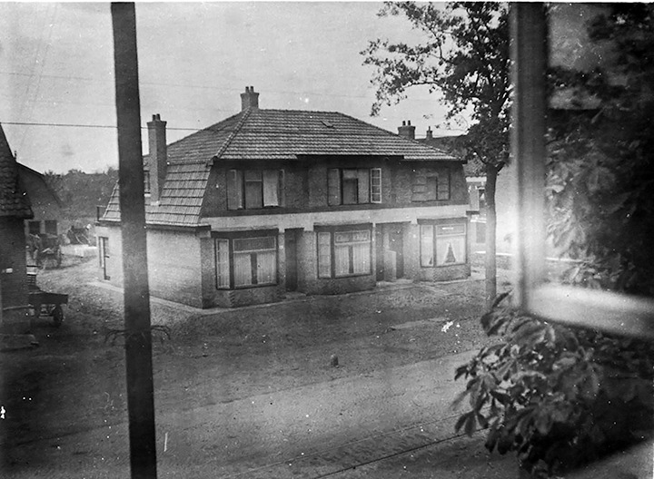 Rijksweg 83  nieuwbouw Nijhuis Expeditie 1925.jpg