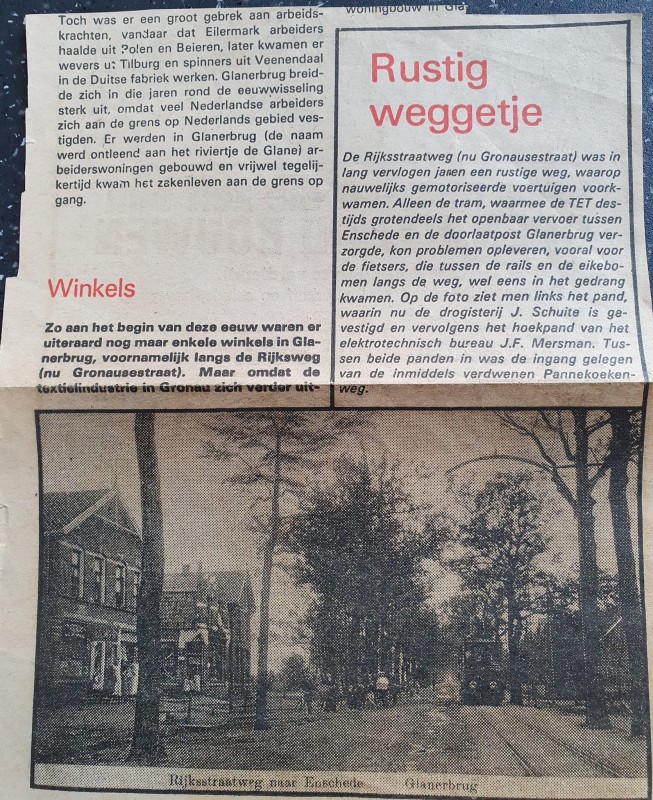 FRijksweg 117 Rijksstraat nu Gronausestraat links drogisterij Schuite rechts elektrotechnisch bureau Mersman en daatussen Pannekoekenweg.jpg