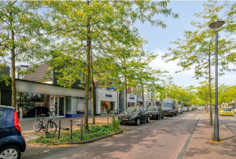 Gronausestraat 1104 links.jpg