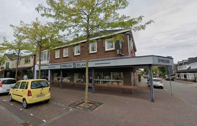 Gronausestraat 1201-1203 hoek Veldstraat juwelier Bilan foto aug. 2025.jpg