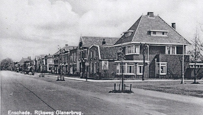 Rijksweg 147-151 later Gronausestraat 1070-1074 1070 Glanerbrug 1960.jpg