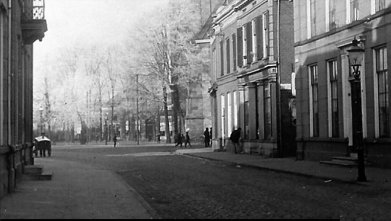 Langestraat 56 rechts richting Markt.jpg