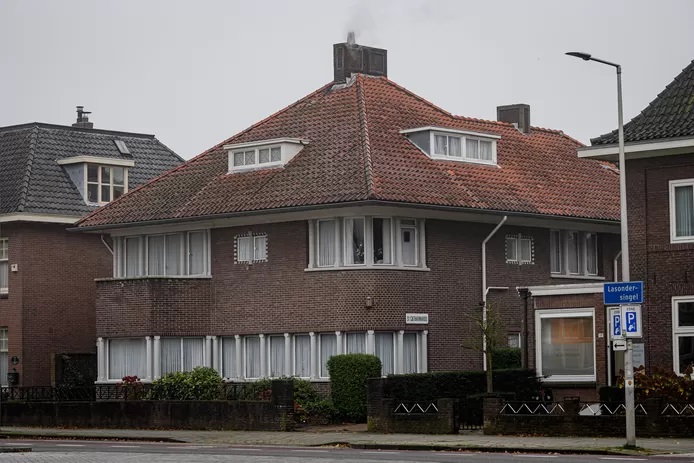 Lasondersingel 138 Catharinahuis vroeger ook woonhuis van Ds. Leendert Overduin.jpg