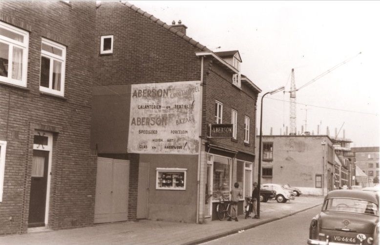 Ledeboerstraat 1 winkel groothandel Aberson 1967.jpg