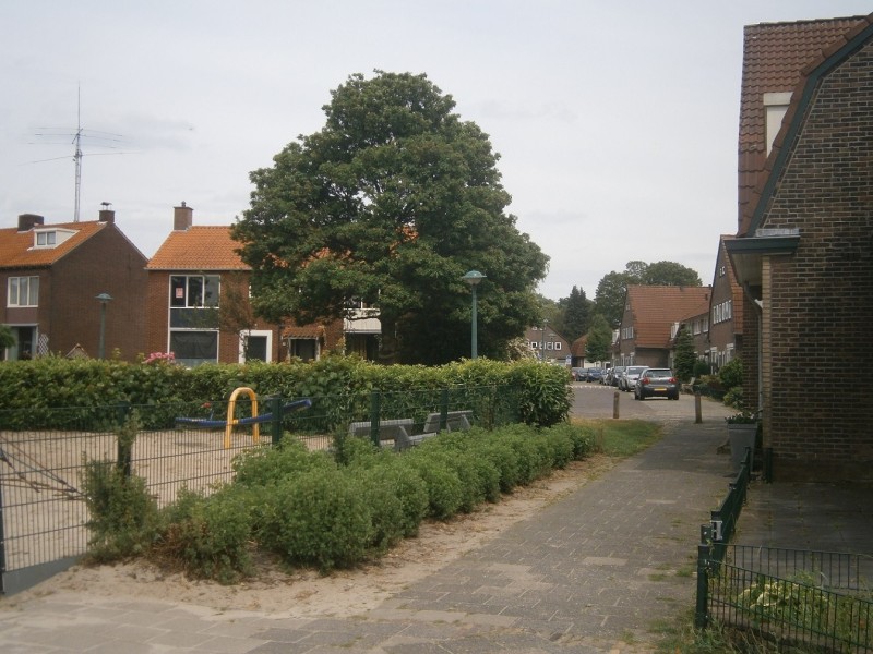 Leemkuilstraat 26 vanaf Paasweiplein.JPG