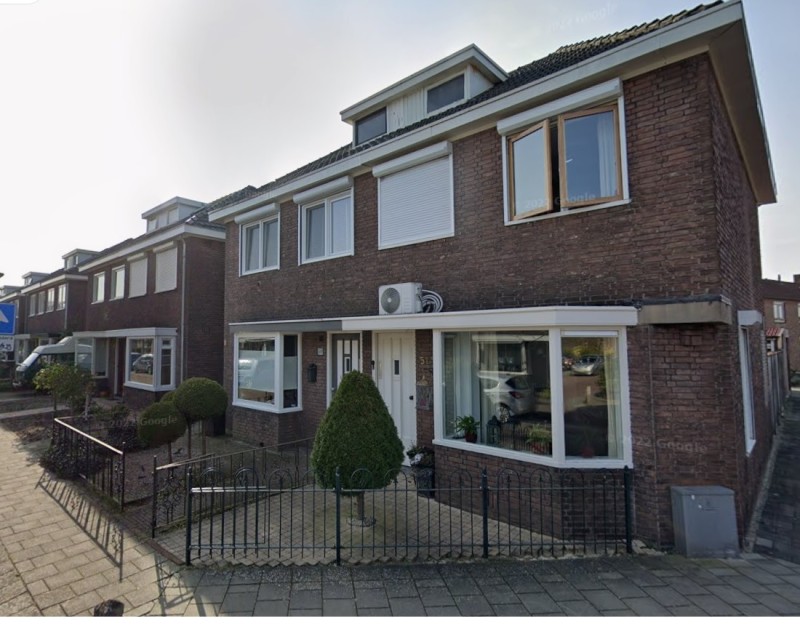 Lindestraat 45-47-49-51 hoek Iepstraat woningen bouwjaar 1936 foto 2022.jpg