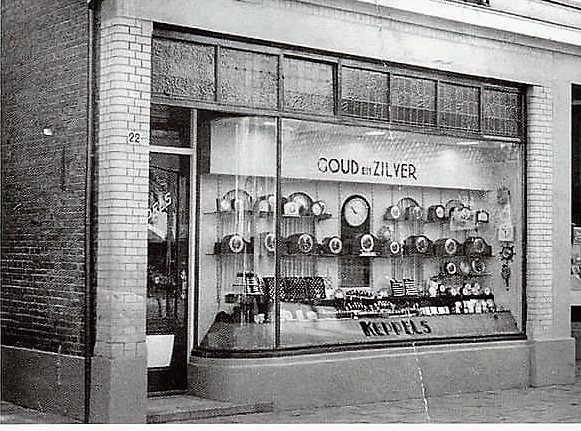 Lipperkerkstraat 22 Juwelier Keppels vroeger pand H. Hankamp 1938.jpg