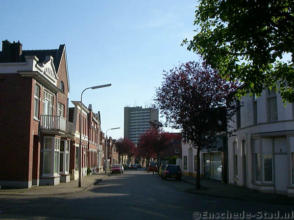 Lipperkerkstraat 98 links achtergrond Deltaflat.jpg