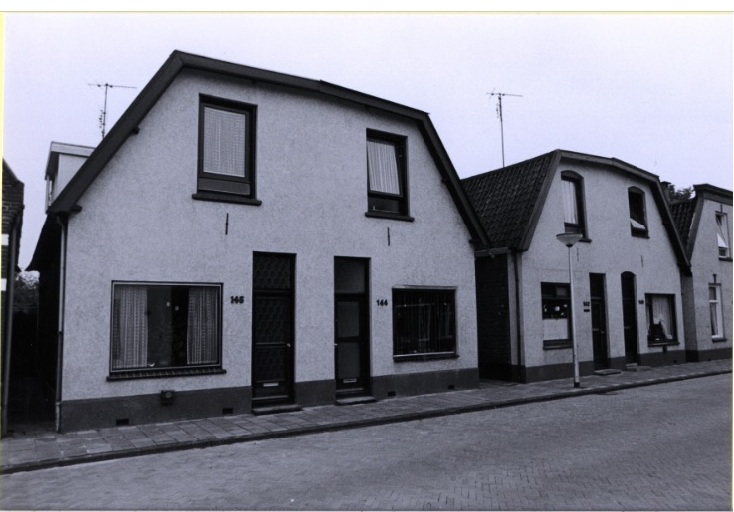 Lipperkerkstraat 140-146  woningen 13-9-1984..jpg