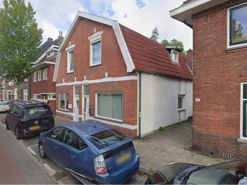 Lipperkerkstraat 163-165 woningen bouwjaar 1907foto juli 2025.jpg