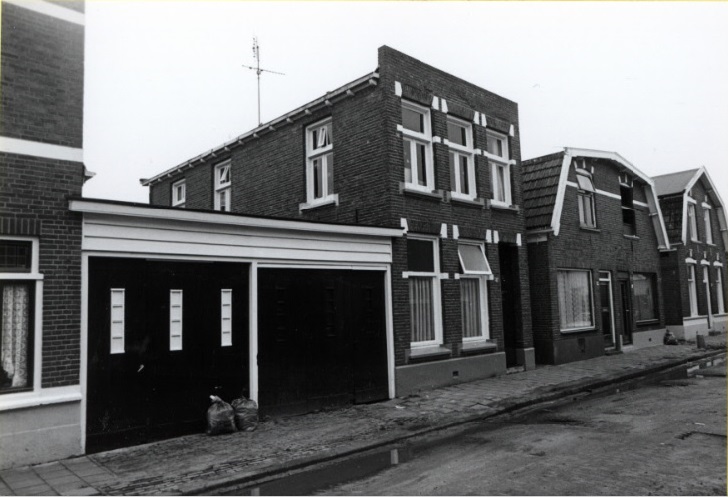 Lipperkerkstraat 314-316-318 woningen 13-9-1984.jpg