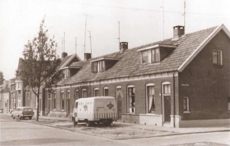 Lipperkerkstraat 407-417 woningen 1967.jpg