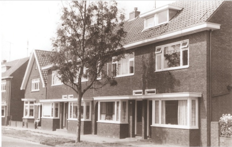 Lipperkerkstraat 429 en 431-437 woningen 1967.jpg