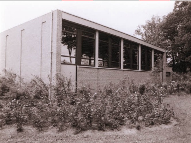 Keppelerdijk 2 Glanerbrug Dr. D. Herderscheeschool, zicht op gymnastieklokaal. 1978.jpg