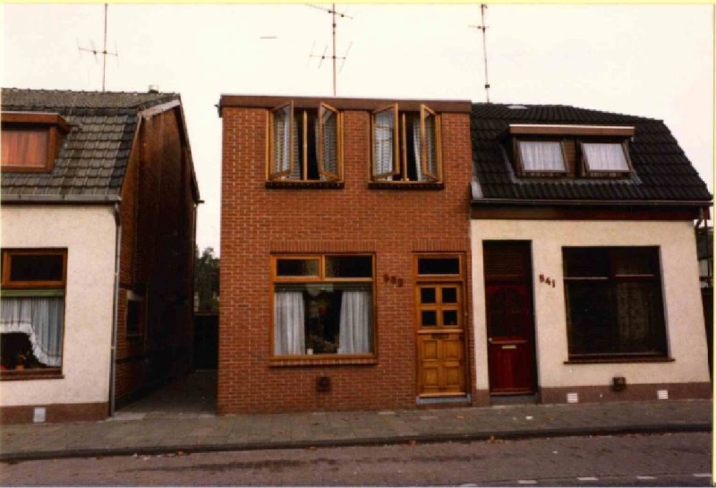 Lipperkerkstraat 539 (gebouwd in 1930) en 541 foto 1980.jpg