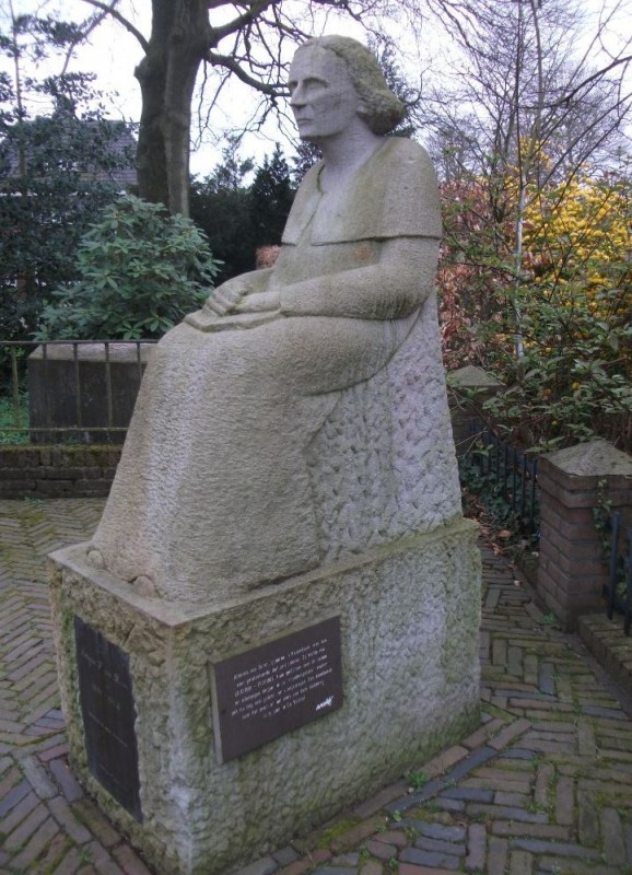 Johanna van Buren, geboren in Hellendoorn 20-12-1881 – 17-01-1962 (1).JPG