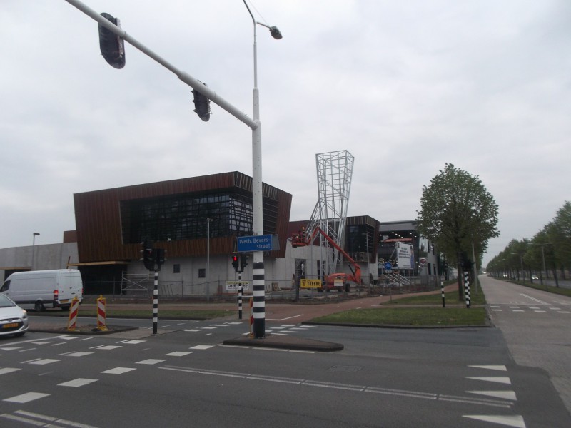 Wethouder Beversstraat hoek Zuiderval nieuwbouw Foodcourt 10-4-2014 (3).JPG