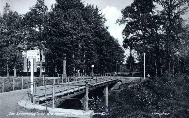 Noord Esmarkerrondweg 2e spoorbrug spoorlijn Enschede-Gronau.jpg
