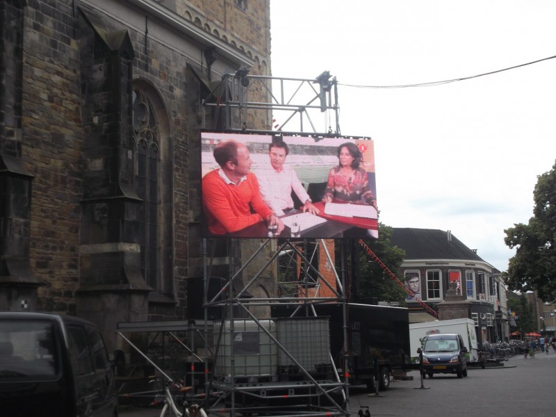 Oude Markt Oranjeplein WK Futebol plein 13-6-2014 (4).JPG