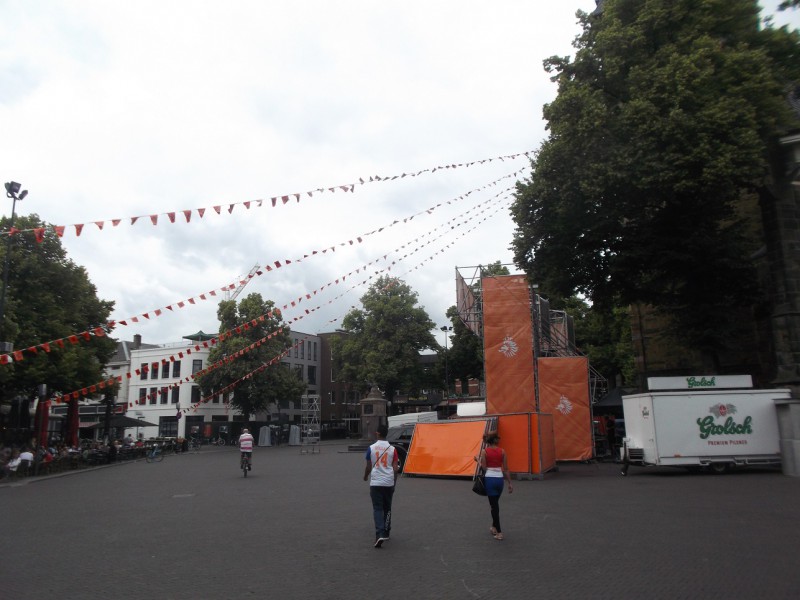 Oude Markt Oranjeplein WK Futebol plein 13-6-2014 (3).JPG