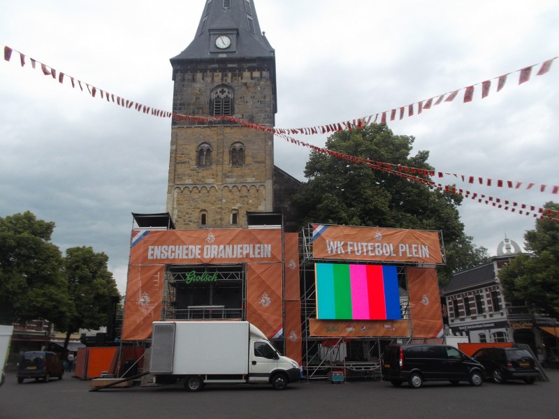 Oude Markt Oranjeplein WK Futebol plein 13-6-2014.JPG