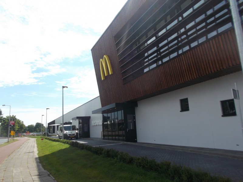 Zuiderval Foodcourt Mc Donalds en KFC 3-7-2014 (3).JPG