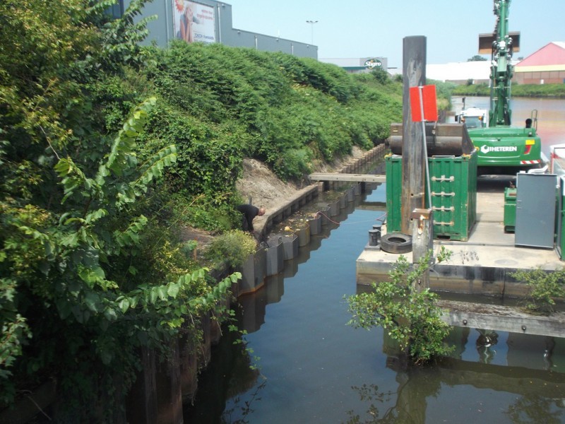 Hendrik ter Kuilestraat zijtak Twentekanaal Havengebied 3-7-2014 (4).JPG