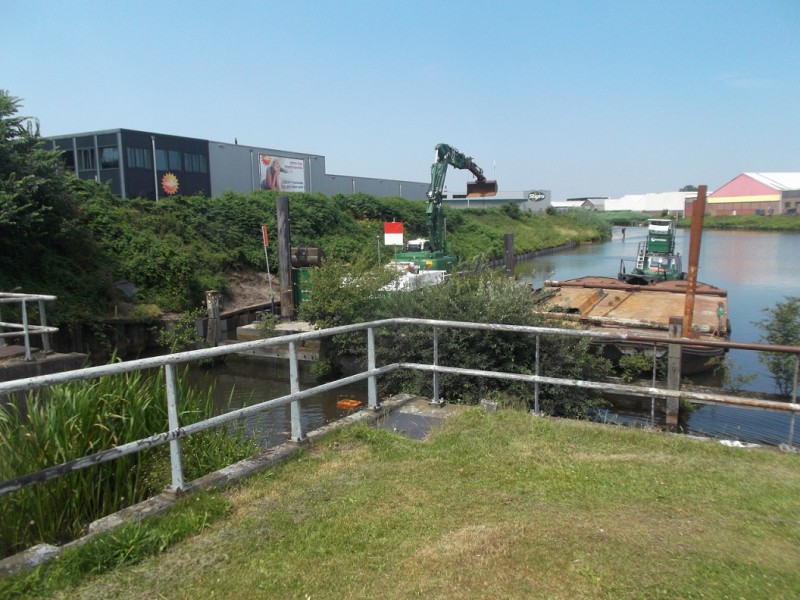 Hendrik ter Kuilestraat zijtak Twentekanaal Havengebied 3-7-2014.JPG