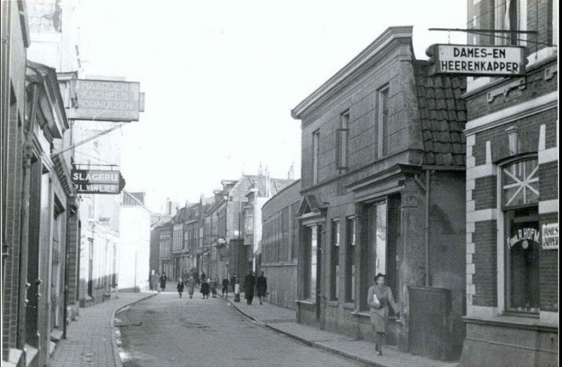 Kalanderstraat feb. 1944.jpg