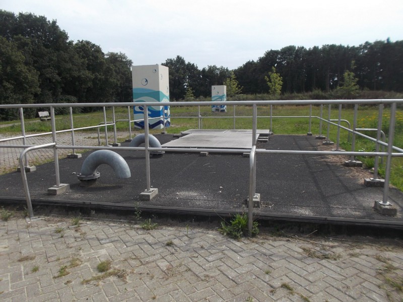 Bruggertstraat ondergrondse bergbezinkbassin.JPG