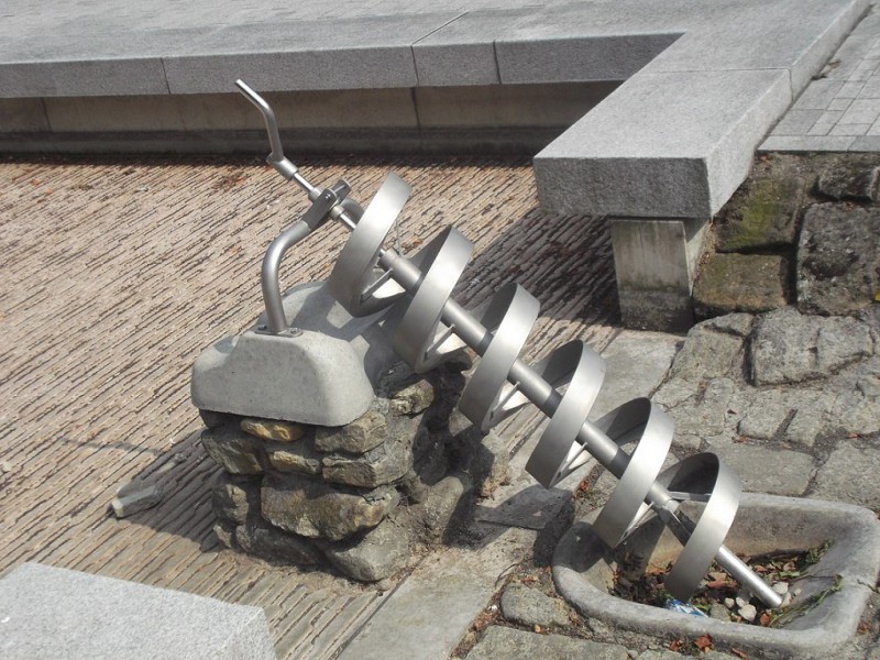 Walhofstraat van Heekpark Roombeek waterkunstwerk (2).JPG