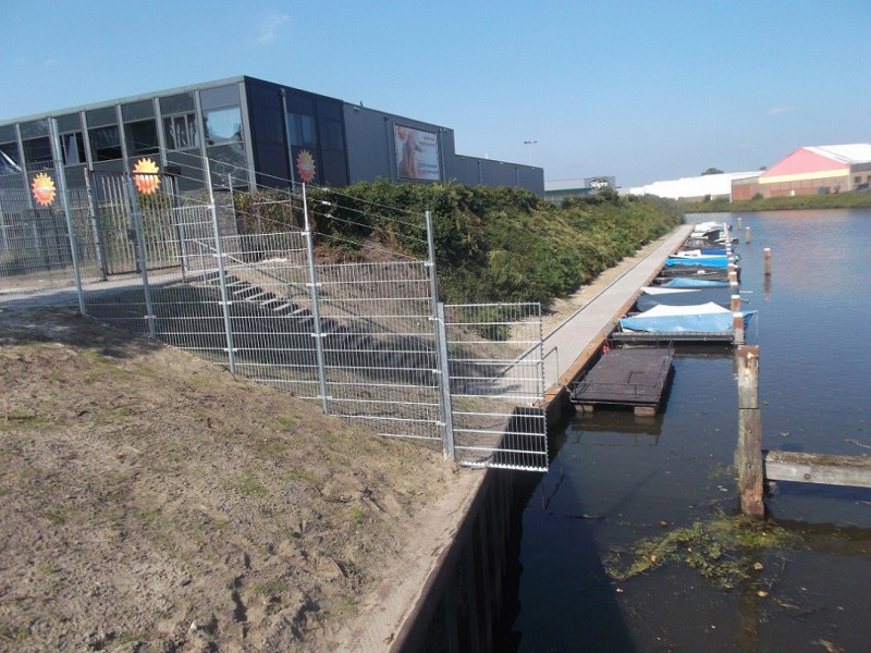 Hendrik ter Kuilestraat zijtak Twentekanaal nieuwe aanlegsteiger 127-9-2014 (4).JPG