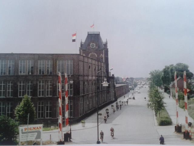 Haaksbergerstraat Jannink spoorwegovergang.jpg