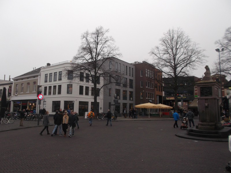 Oude Markt Bar Celona 6-12-2014.JPG