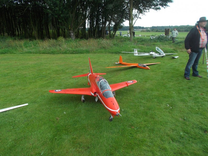 vliegveld Twente open dag 14-9-2014 terrein modelvliegclub (2).JPG