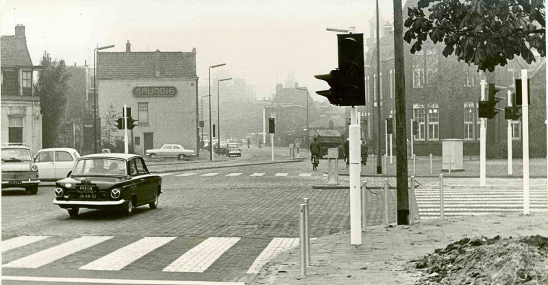 Bouelevard 1945 vroeger C.F. Klaarstraat Hoek Beltstraat.jpg