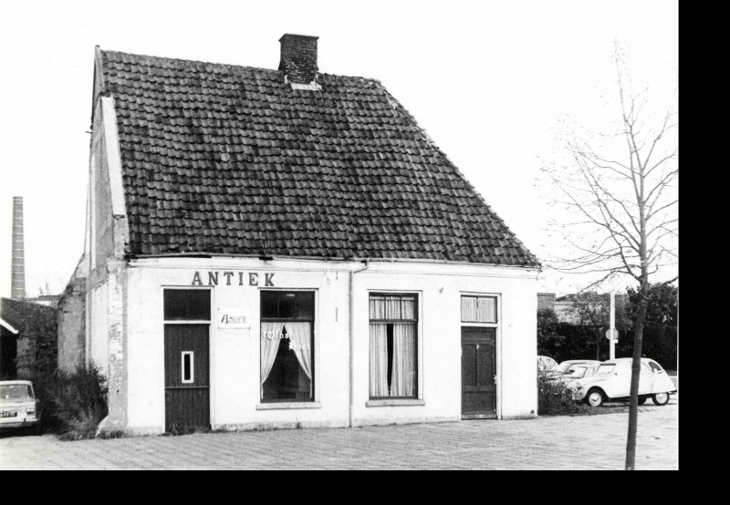 Veenstraat  Het Oaldste Hoes 1975.jpg